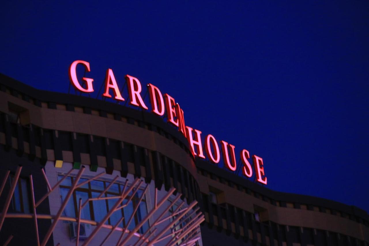 Garden House Hotel Navoi Exteriör bild